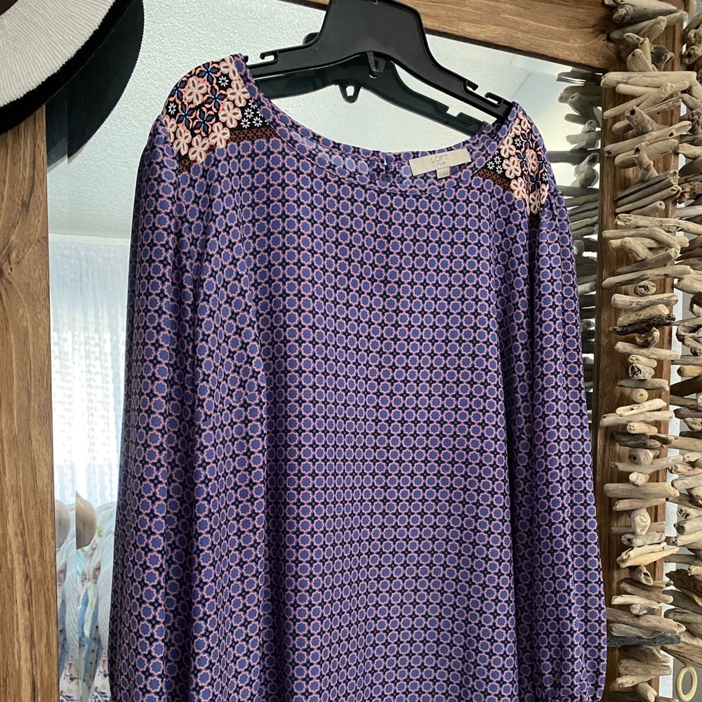 Woman long sleeve blouse from Loft